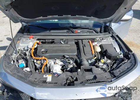 2024 Honda Accord Hybrid Touring z USA, uszkodzony, nr VIN 1HGCY2F89RA044893